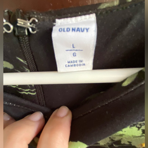 Old Navy EUC women’s black Safari print shift dress with animals size Large - Picture 3 of 6